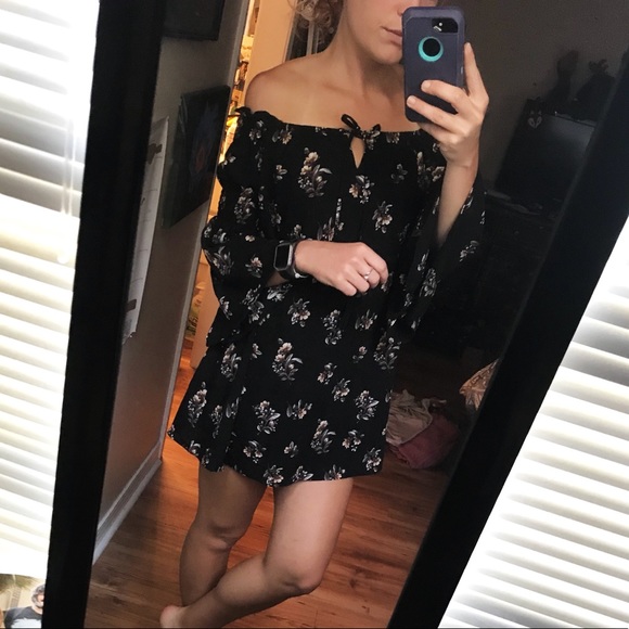 Olivaceous Dresses & Skirts - Floral bell sleeve off shoulder dress